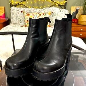 Vagabond Platform Leather Ankle Boots